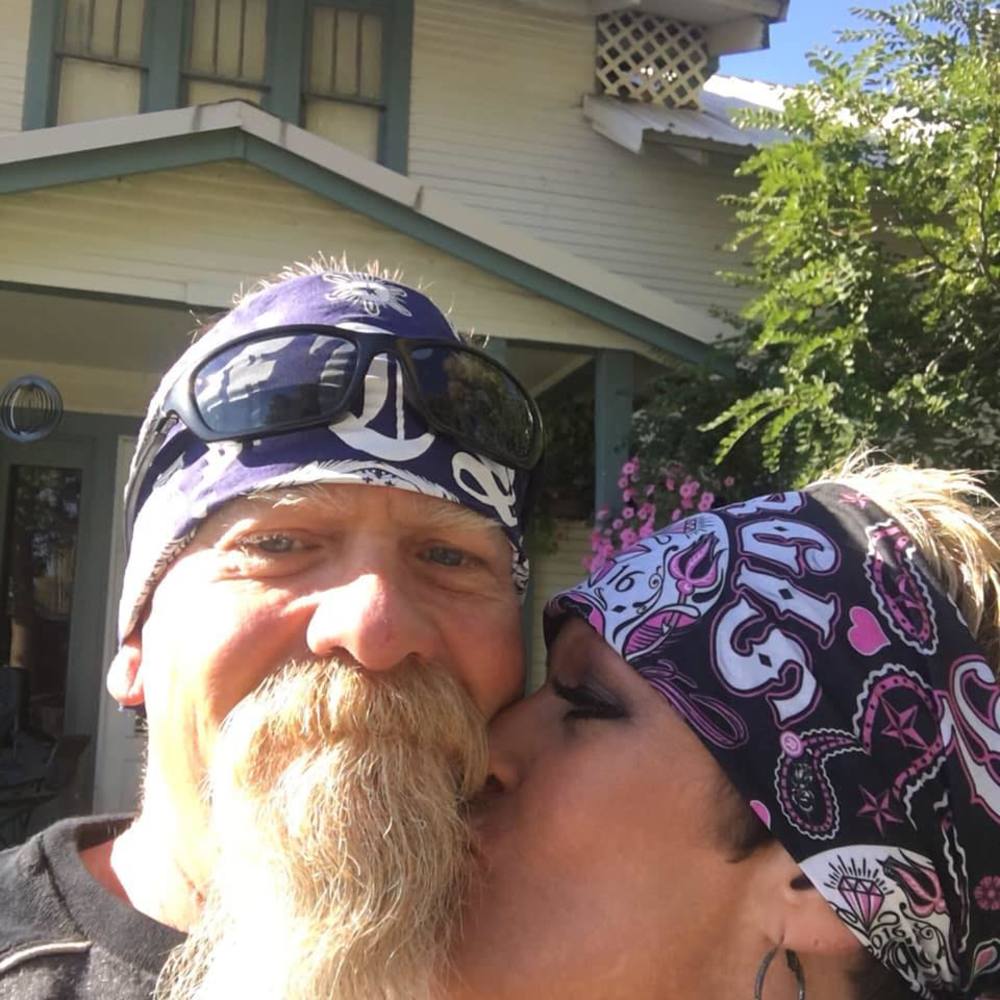 Meet your Posher, Hillary